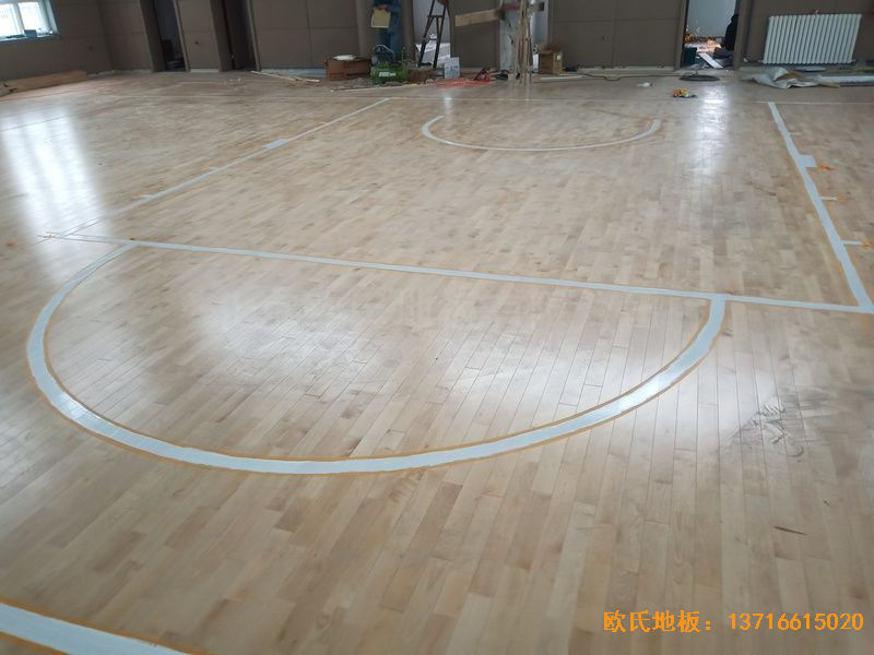 新疆克拉瑪依市獨山子虹園小區體育館運動地板鋪裝案例