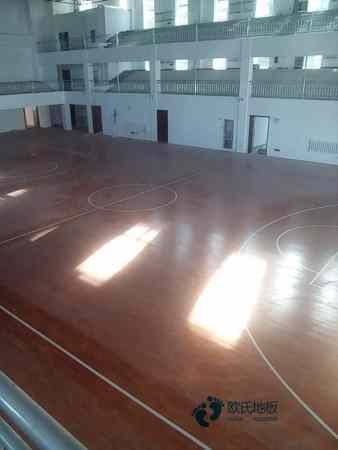 楓木運動場館木地板如何保養